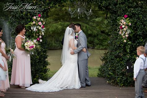 Documenting Your Ceremony With Houston Wedding Photographers Jessi