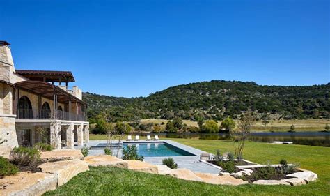 Texas Hill Country Ranch By M Interiors 1stdibs
