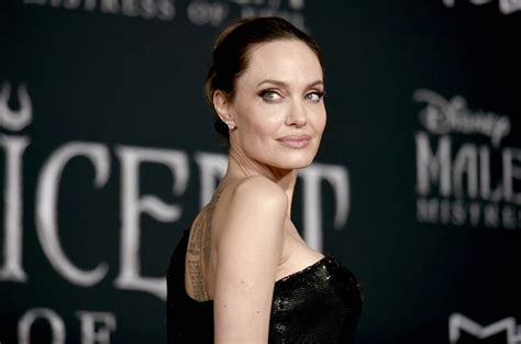 Has Angelina Jolies Net Worth Changed After The Divorce Film Daily