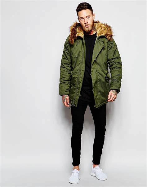 Green Parka Mens Outfit Minimalistisches Interieur
