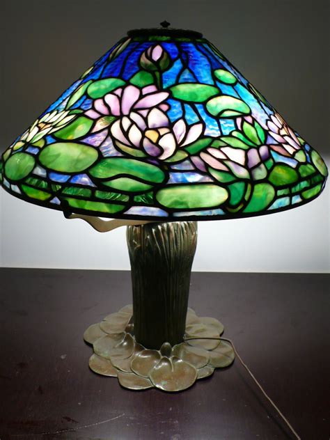 20 Water Lily Lamp Shade