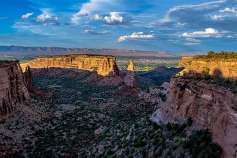 Man Rescued After Falling While Hiking Colorado National Monument