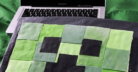 Move Over Mom Minecraft Creeper Cookie Explodes With Flavor