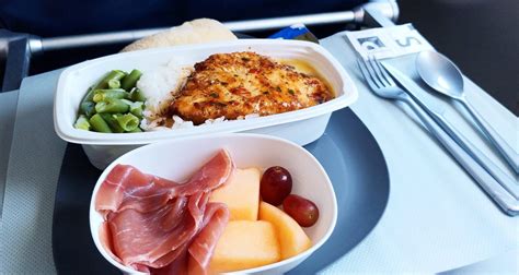 Delta Food A Look At The Airlines Complimentary Inflight Meals Experience