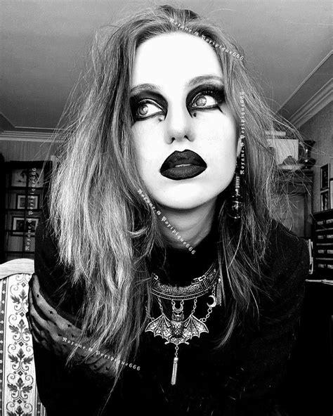 danse macabre darkwave face reference post punk gothic girls dark fashion kandi dark