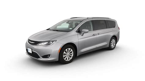 Used 2018 Chrysler Pacifica Carvana