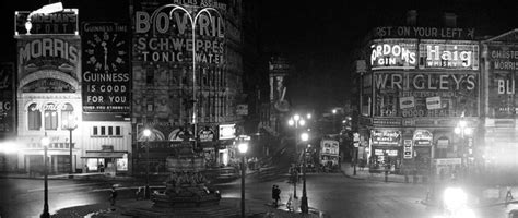 London In The Blackout 1939 Monovisions