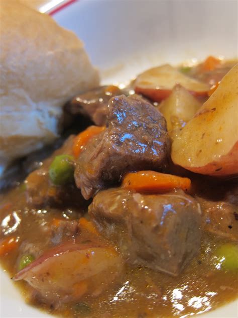 From easy beef stew recipes to masterful beef stew preparation techniques, find beef stew ideas by our editors and community in this recipe collection. Dinty Moore Beef Stew Recipes / Dinty Moore Beef Stew Dinty Moore Beef Stew Beef Stew Recipe ...
