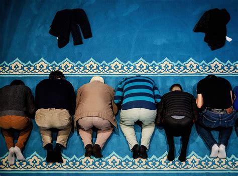 Fasting during ramadan has many benefits some are spiritual, societal and health. Ramadan: What Is It and Why Do Muslims Fast - Bloomberg