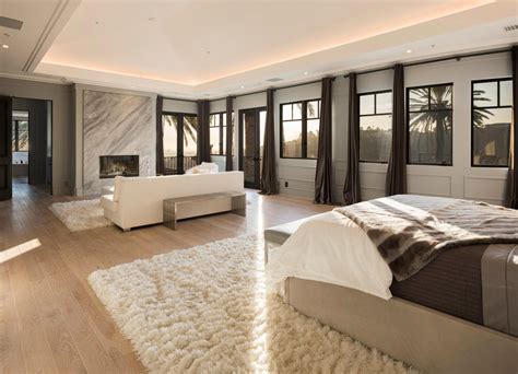 The beverly hills hotel jobs. Kylie Jenner's Former Beverly Hills Rental Home Sells in ...