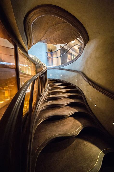 Ollie Dabbous New Restaurant Hide Has A Twisting Tree Like Staircase