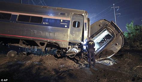 Engineer Involved In Deadly Philadelphia Crash Sues Amtrak Daily Mail