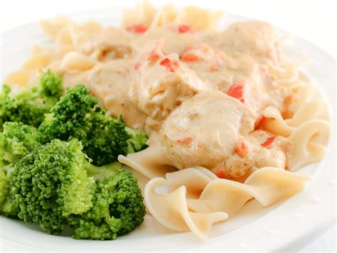 Looking to make a quick soup or salad? Chicken Breast In Sour Cream Sauce - Bunny's Warm Oven