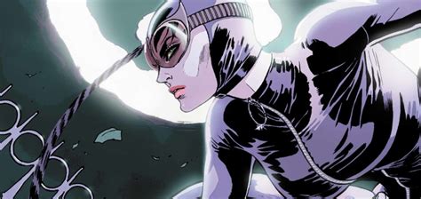 Dc Comics Catwoman Comes Out As Bisexual