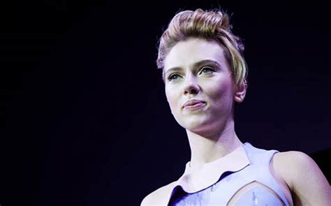 Scarlett Johansson Quits Transgender Role After Lgbt Backlash