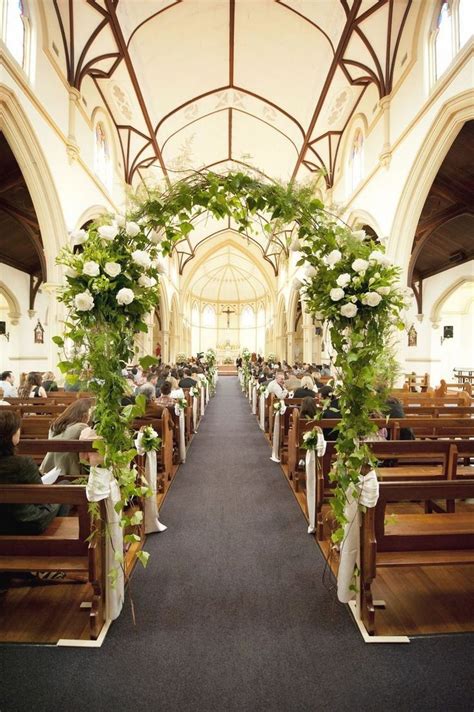 32 Pictures Of The Best Indoor Wedding Venues Wedding Church Aisle