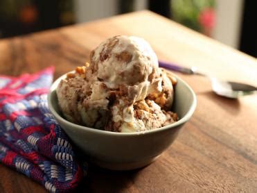 No Churn Chocolate Peanut Butter Ice Cream Recipe Valerie Bertinelli Food Network