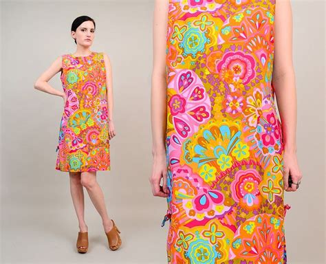 vintage 60 s colorful floral psychedelic mod twiggy sleeveless cotton 1960 s shift dress small