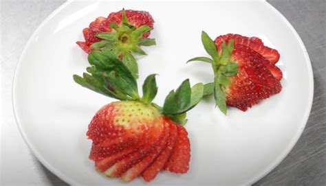 How To Cut Strawberries Hdmd Knives Blog