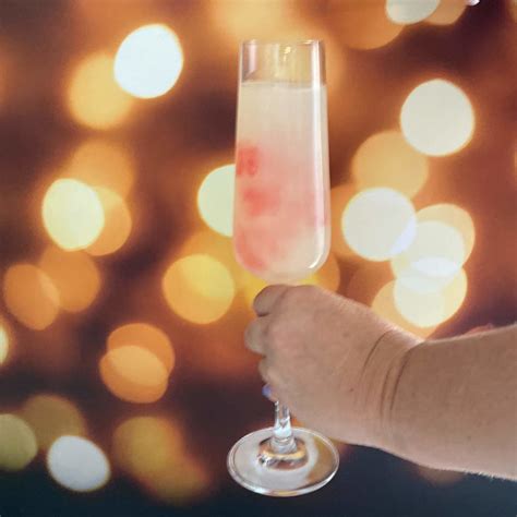 9 Refreshingly Easy Bubbly Drinks You And All Kids Will Love Bubbly