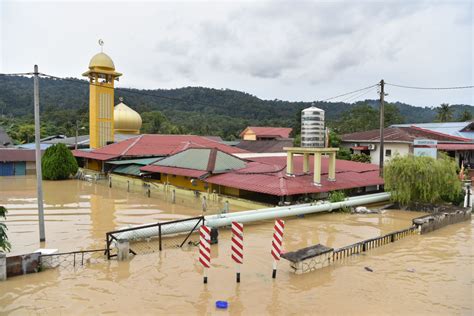 Lawatan Mangsa Banjir Di Sungai Serai Hulu Langat