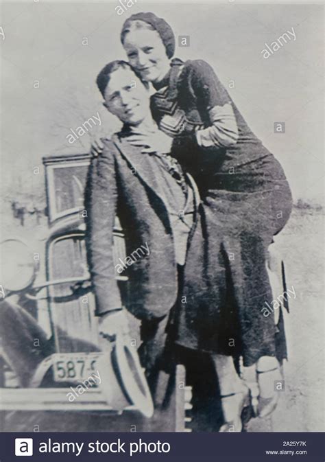 A Photograph Of Bonnie And Clyde Bonnie Elizabeth Parker 1910 1934