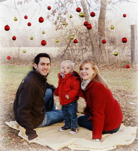 One of my favorite things to do at christmastime is send christmas cards to loved ones. I'm Sharon with you...: The Yearly Christmas Card Family Photo