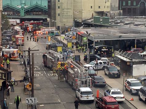 Nj Transit Train Crashes Into Hoboken Terminal Photos Abc News