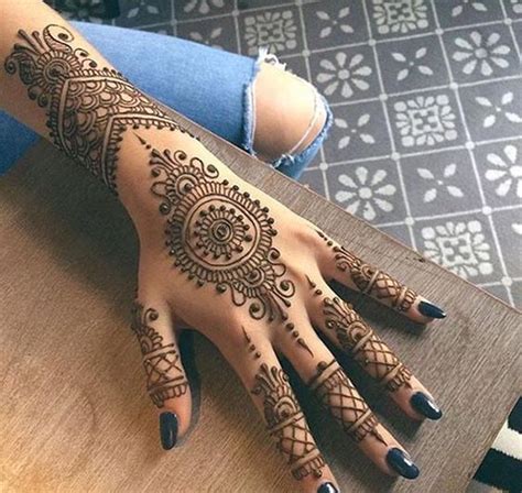 Tattoos for beginners drawing at getdrawingscom free for. 50+ Henna Tattoos Designs & Ideas (Images For Your Inspiration)