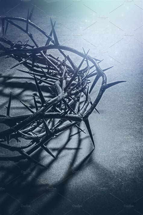 Jesus Christ With Crown Of Thorns Images And Photos Finder