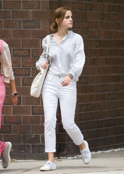 Emma Watson Out And About In New York City 10 Gotceleb