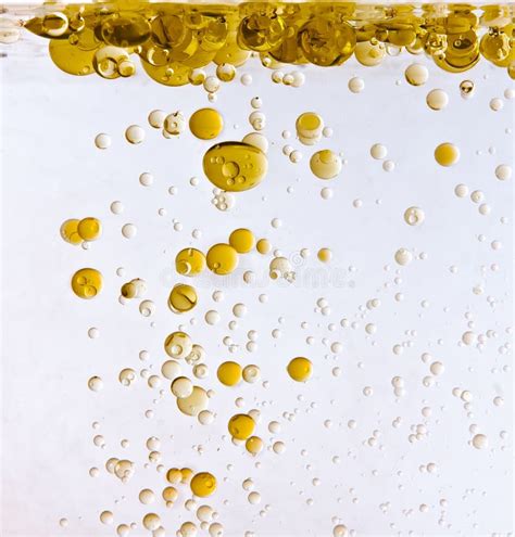 Oil In Water Stock Image Image Of Blob Chemical Mixing 20123019