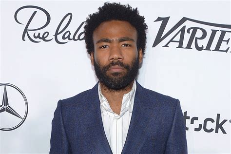 Donald Glover Wins Best Comedy Actor For Atlanta At Critics Choice