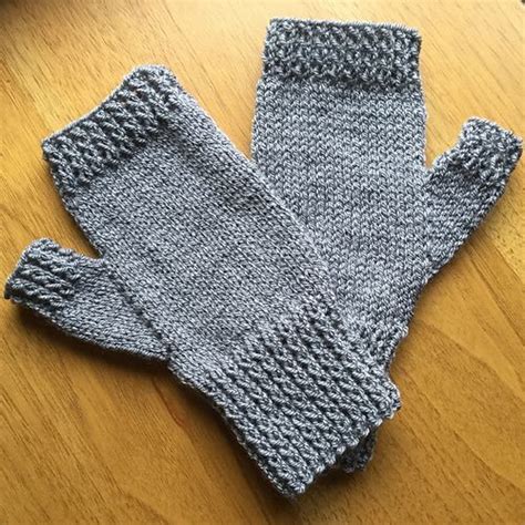Ravelry Easy Fingerless Mens Mittens With Thumbs Pattern By