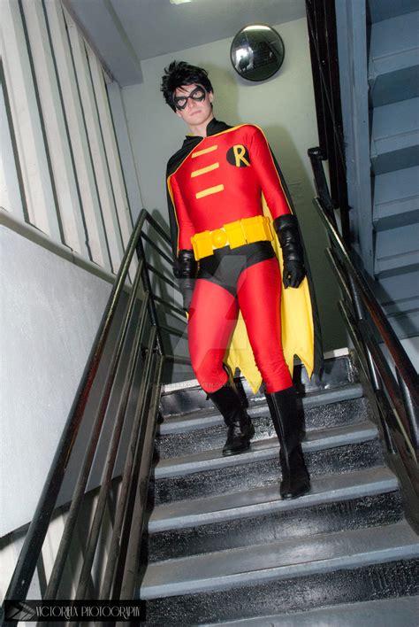 Tim Drakes Robin Red And Black Costume By Joker99xdraven On Deviantart