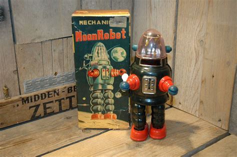 Yonezawa Mechanical Moon Robot Aka Ribbonhead Vintage Spacetoys