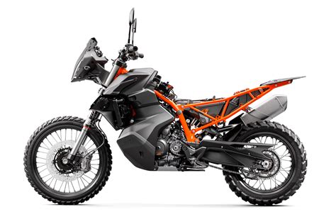 Ktm did not provide any performance figures, but we know the 790 duke claims 96.2 hp at 9000 the 790 adventure offers three ride modes: 2019 KTM 790 Adventure R Guide • Total Motorcycle