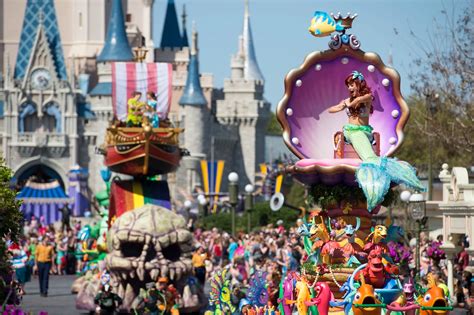 Welcome To Mikeandthemouse New Daytime Spectacular — Disney Festival Of Fantasy Parade — Debuts
