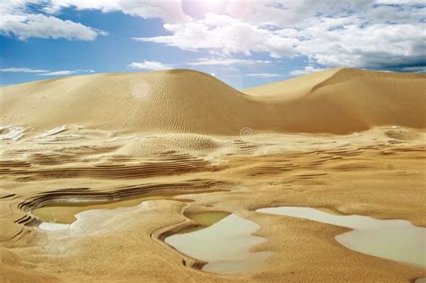 Desert And Water Stock Photo Image Of Desert Barren 17055964