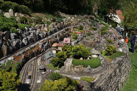 We did not find results for: Garteneisenbahn Weitental Fotospots Wachau