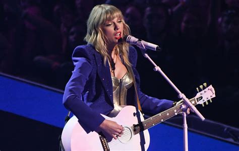 Taylor Swifts Midnights Becomes Most Streamed Album In One Day