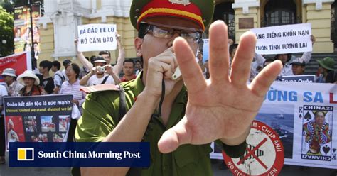 Vietnam Dissident And Wife Beaten Ahead Of Diplomat Meeting South China Morning Post