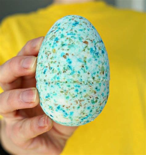 This Is An Amazing Easter Craft Idea Diy Easter Egg Bath Bombs With