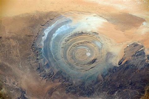 Alcuni Pensavano Fosse Un Fossile Gigante Ecco A Voi L Occhio Del Sahara
