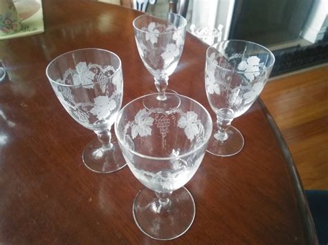 4 Crystal Sherry Glasses Etched Grapevine Pattern Vintage Etsy Australia