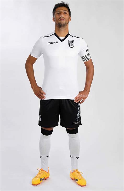 Vitória sport clube de guimarães (portugal) offizielle fußball trikot saison 2015/2016, heimtrikot nike farbe: Camisetas Macron del Vitória Guimarães 2017/2018