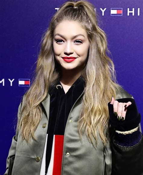 Pin By Lifestyle On Gigi Hadid New Hair Colors Fall Hair Hairstyle