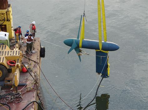 Powering The Future Underwater Turbines Harness River Power Cbs News