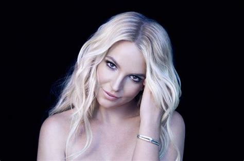 Britney Spears Goes Fully Unklad In New Photo Torizone