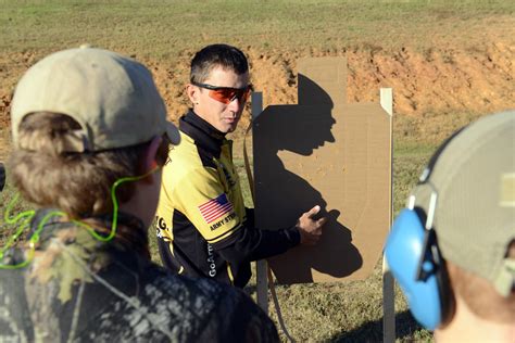 Army Marksmanship Unit Soldiers Instruct With Eye Toward Future